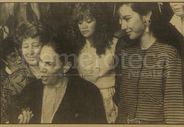 Teresa Sosa de Ríos acompañada de su hija Zury Ríos en 1995. (Foto: Hemeroteca PL)
