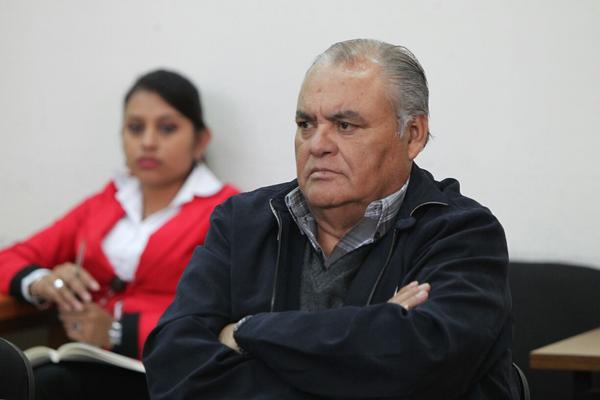 El condenado Pedro García Arredondo, escucha la petición de reparación digna que solicitan los familiares. (Foto Prensa Libre: P. Raquec) <br _mce_bogus="1"/>