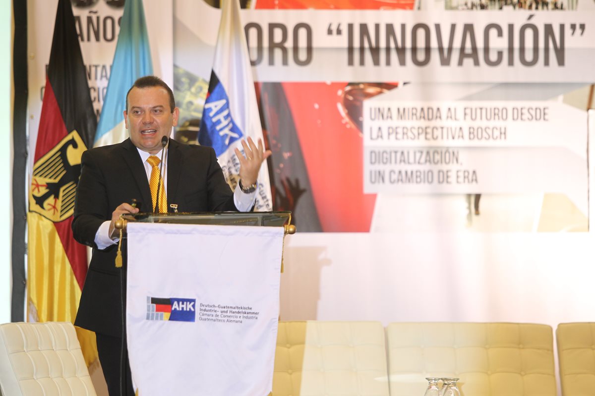 Marco Cosio, ejecutivo de la firma Siemens. (Foto Prensa Libre: Esbín García).