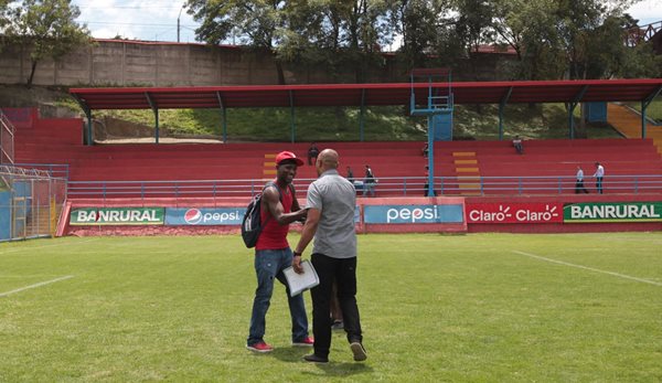 MUNICIPAL VENCIO 3-0 A SACACHISPAS EN AMISTOSO (Foto Prensa Libre: Marcela Morales).