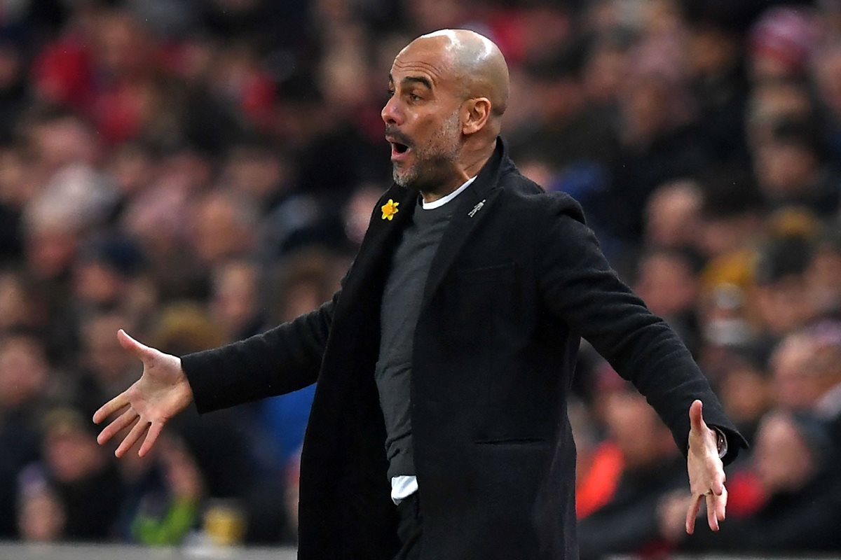 El técnico Pep Guardiola tuvo varios enfrentamientos con su cuerpo médico en el Bayern Múnich. (Foto Prensa Libre: AFP)