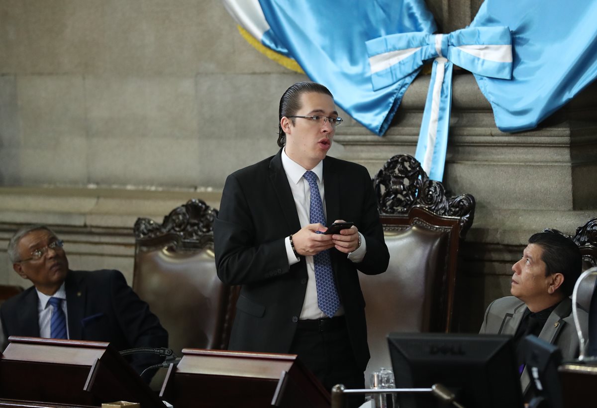 Felipe Alejos integra la junta directiva del Congreso. (Foto Prensa Libre: Hemeroteca PL).