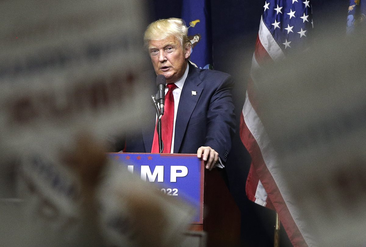 Donald Trump, único candidato en las primarias por primera vez. (Foto Prensa Libre: AP).