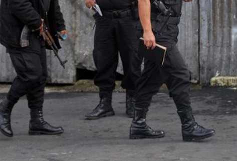 El cuerpo de un presunto linchado  hallado en Villa Canales.