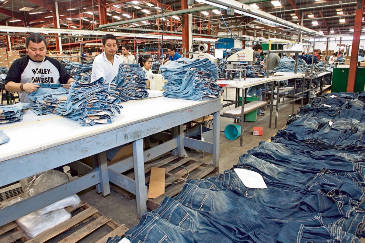 El decreto 29-89 otorga diversos beneficios fiscales, entre estos: la exoneración del ISR a exportadoras del sector de vestuario y textiles. (Foto Prensa Libre: Hugo Navarro)