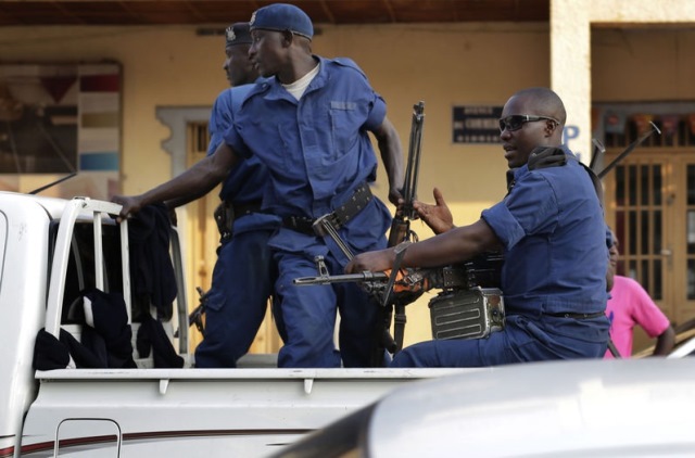 Disturbios en Burundi a pocas horas de elecciones. (Foto Prensa Libre: AFP)