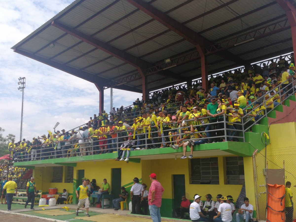 Los aficionados del cuadro de Guastatoy han llegado desde muy temprano para apoyar a su equipo.