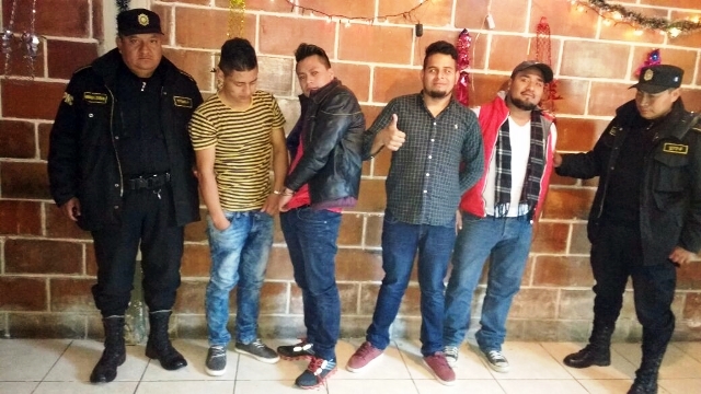 Los detenidos quedaron recluidos en el Centro Preventivo para Varones de Huehuetenango. (Foto Prensa Libre: Mike Castillo)