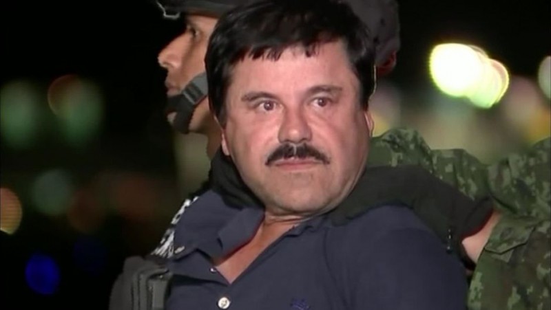 "El Chapo" Guzmán, mientras era conducido al penal de máxima seguridad el pasado 8 de enero. (Foto: Hemeroteca PL).