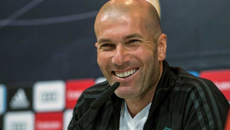 El entrenador del Real Madrid, Zinedine Zidane, en la conferencia de prensa previa al duelo contra el Sevilla F.C. (Foto Prensa Libre: EFE)