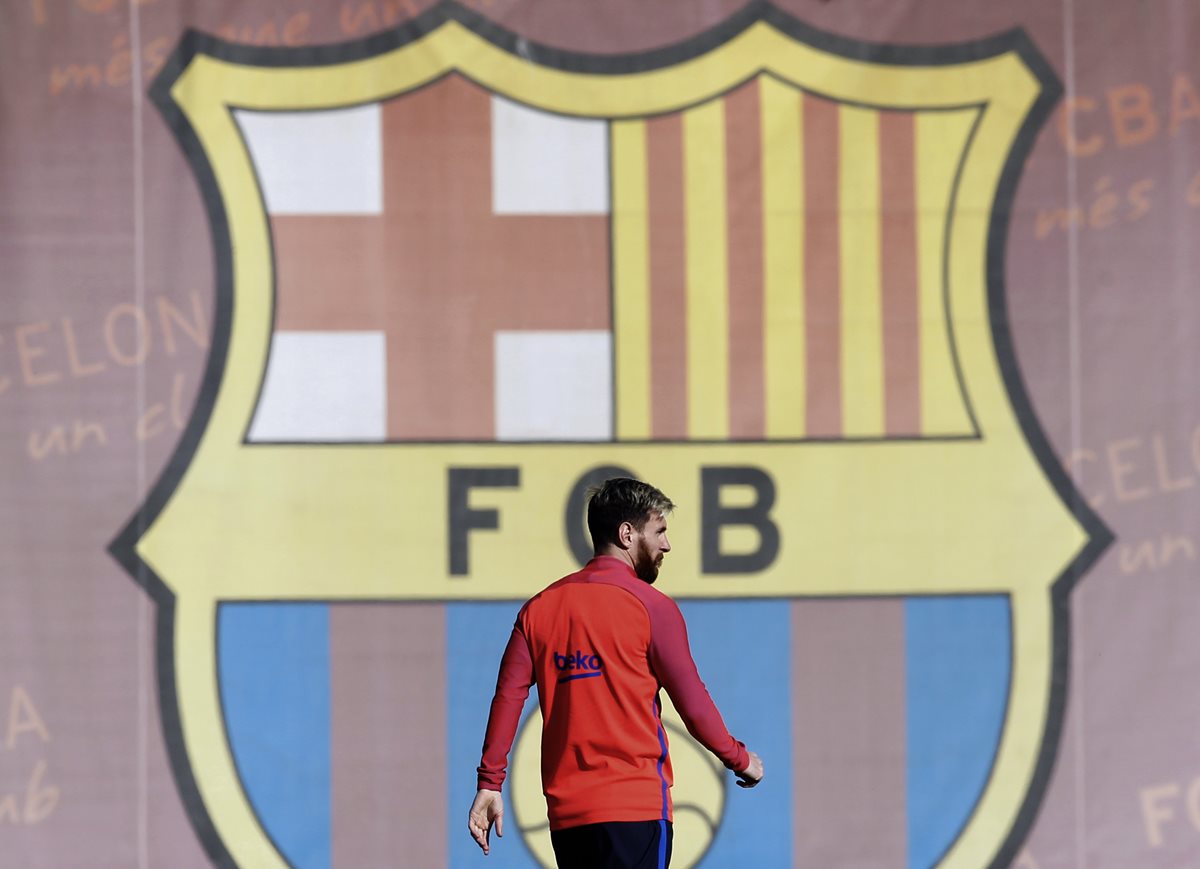 Leo Messi es sin duda un infaltable en la cancha para el Barcelona. (Foto Prensa Libre: AP)