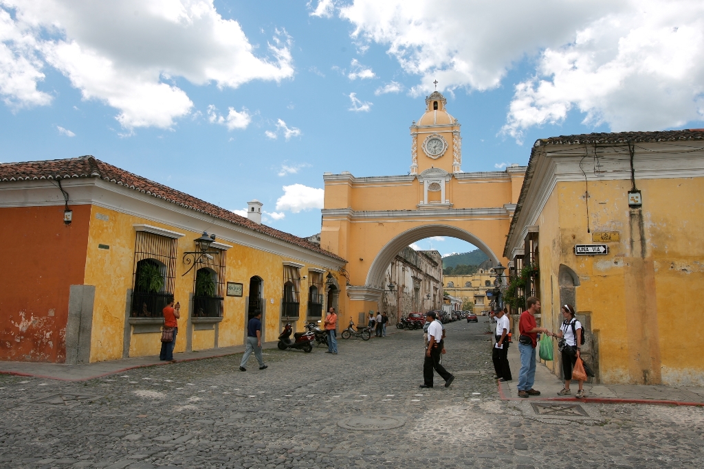 Antigua Guatemala es el destino más visitado y una de las razones por las cuales visitar el país. (Foto Prensa Libre: MARIO LINARES)