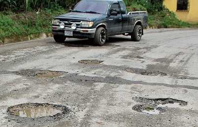 Falta de presupuesto de 2018 afectará reparación de carreteras
