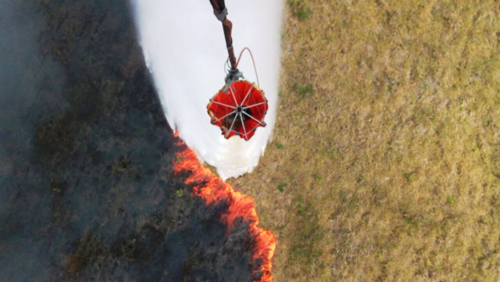 Una seis mil hectáreas de bosques han sido arrasadas por los 516 incendios forestales en el país. (Foto Prensa Libre: cortesía Conred)