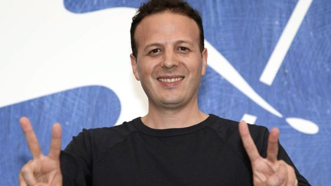 El mexicano Amat Escalante se llevó el león de plata como mejor director por la película "La región salvaje". (EPA).