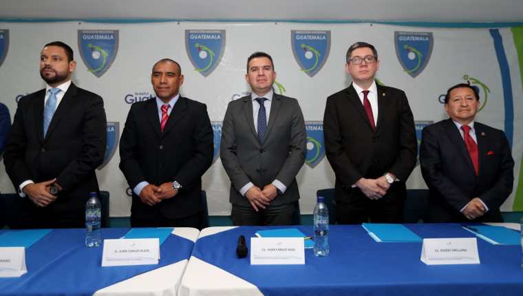 El nuevo Comité de Regularización tomó el mando de la Federación de Futbol. (Foto Prensa Libre: Hemeroteca)