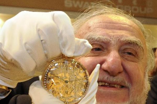 Nicolas Hayek, reinventor de la firma de relojes suizos Swatch, quien falleció este lunes 28 de junio<br mce_bogus="1"/>