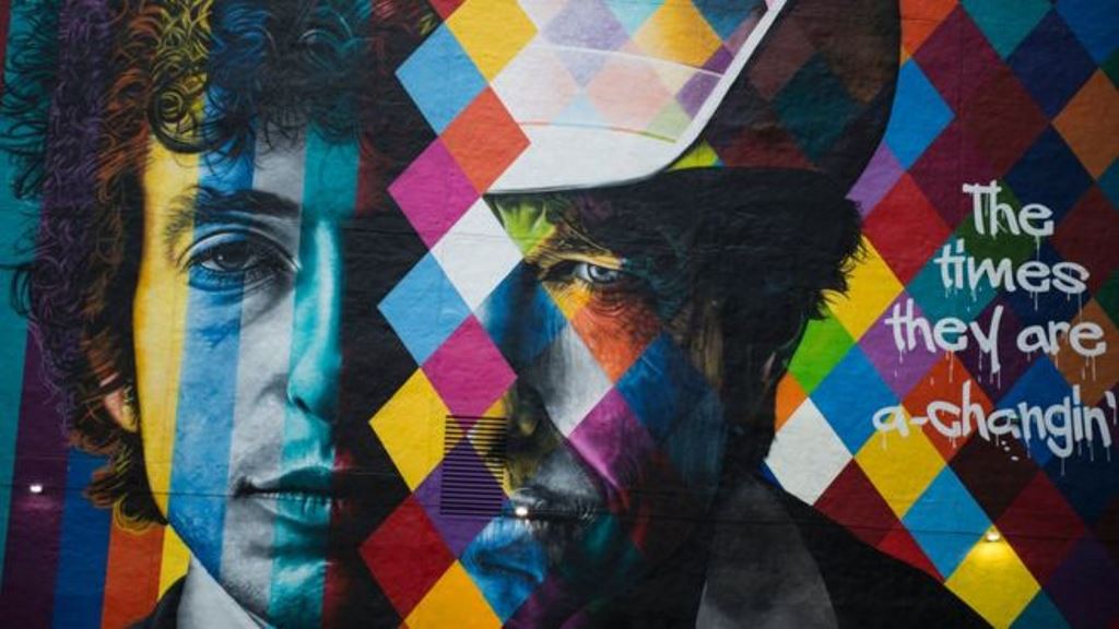 Un nuevo mural de Dylan en Minnesota, su estado natal, en EE.UU., apareció poco después del anuncio de que había ganado el Nobel de Literatura. (GETTY IMAGES)