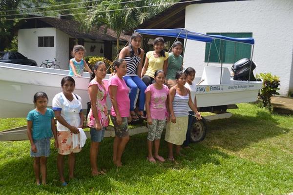 Grupo de mujeres beneficadas. (Foto Prensa Libre: Julio Vargas)<br _mce_bogus="1"/>