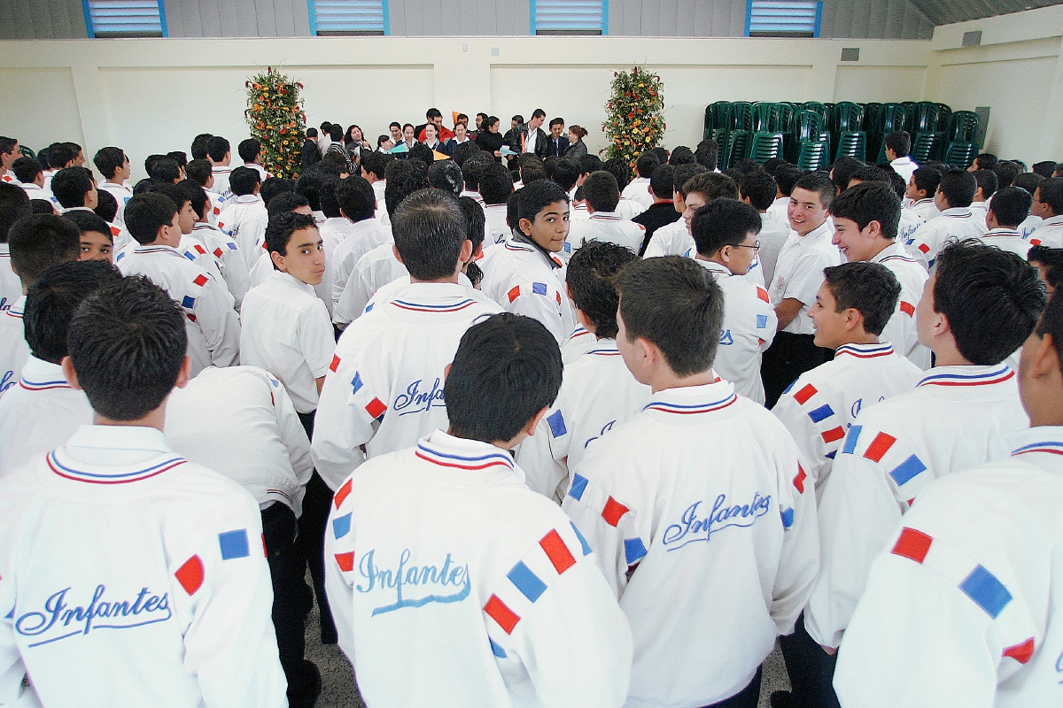 El Colegio de Infantes es el más antiguo de la Capital (Foto: Hemeroteca PL)