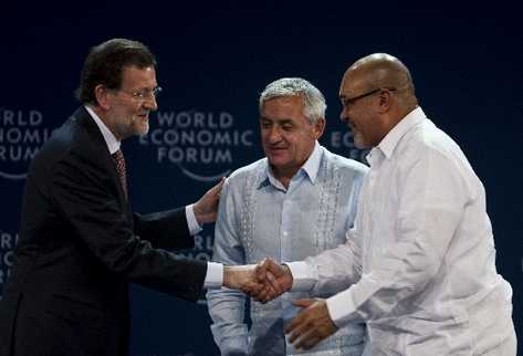 Mariano Rajoy junto a Otto Pérez Molina.