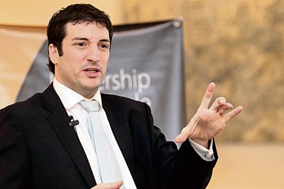 nicolás Franco, de BDO de Argentina, impartió charla sobre Fatca a miembros de AmCham. (Foto Prensa Libre: Álvaro interiano)