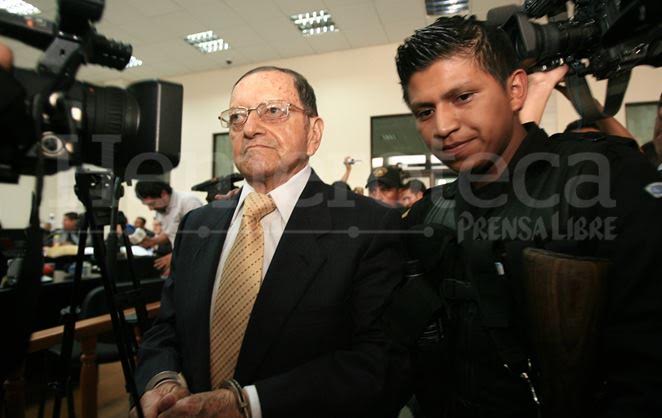 Héctor Mario López Fuentes fue detenido en junio de 2011 por cargos de lesa humanidad. (Foto Prensa Libre: Hemeroteca PL)