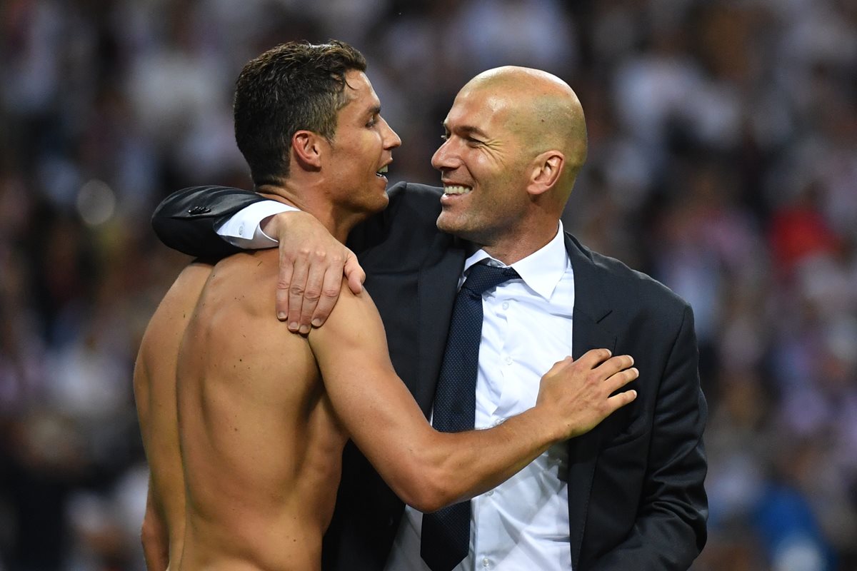 CR7 festejó con Zidane el título de la Champions. (Foto Prensa Libre: AFP)