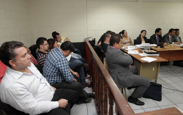 Los implicados en el caso captados durante una de las audiencias. (Foto Prensa Libre: Hemeroteca PL)