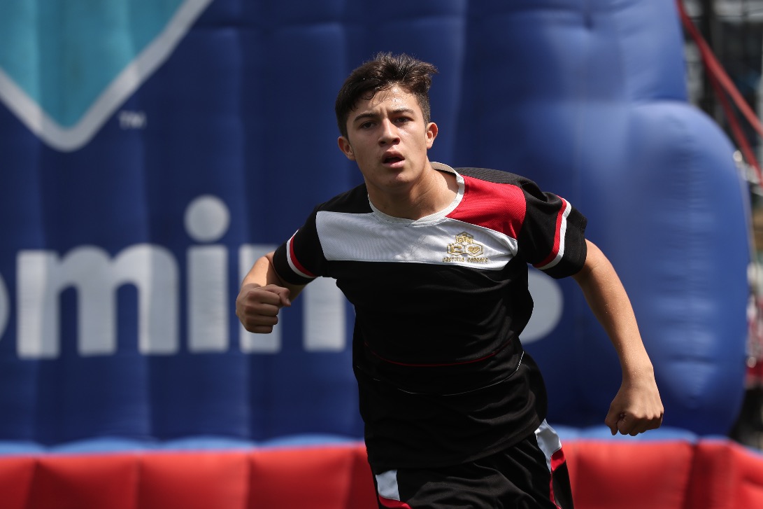 El Colegio Castillo Córdova ganó la Copa Aula 2018 en la rama masculina al superar en la final al Colegio San Sebastian. (Foto Prensa Libre: Jorge Ovalle).