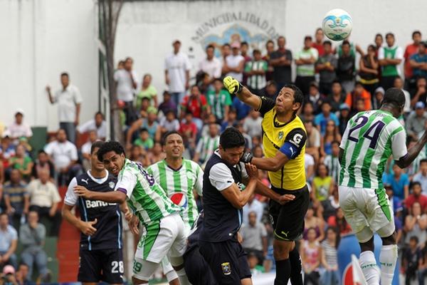 El estadio Pensativo registró mejor ingreso en la jornada 18 del torneo Apertura. (Foto Prensa Libre: Óscar Felipe)