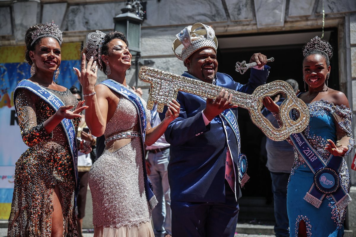 Comienza el carnaval más famoso del mundo en Brasil, azotado por la violencia y corrupción