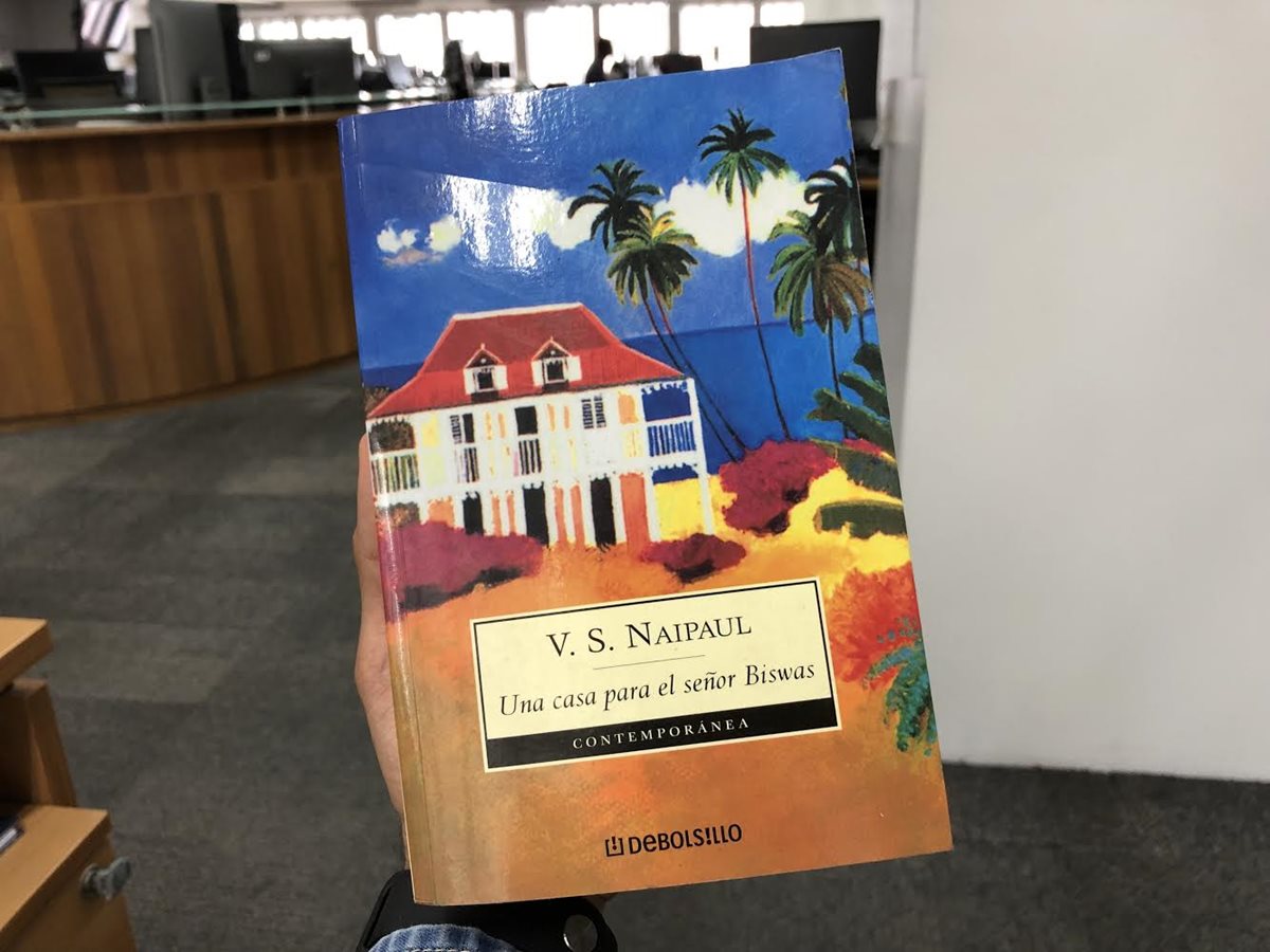 En Guatemala se puede encontrar Una casa para el señor Biswas, la obra cumbre de V.S. Naipaul. (Foto Prensa Libre: Cristian Dávila).