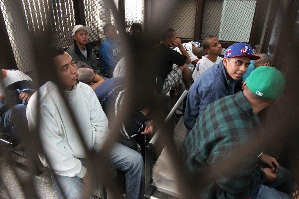 los sindicados escuchan el fallo del Juzgado Primero A de Mayor Riesgo, en la Torre de Tribunales.