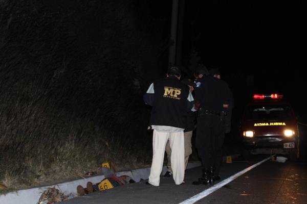 La víctima no fue identificada. (Foto Prensa Libre: Miguel López)