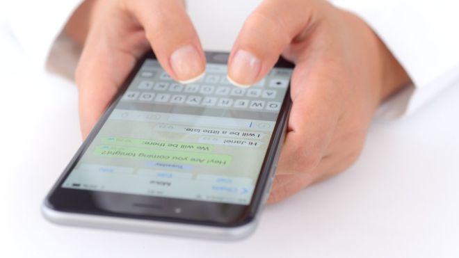 ¿Quieres enviar fotos sin que WhatsApp las comprima? Te contamos cómo hacerlo. GETTY IMAGES