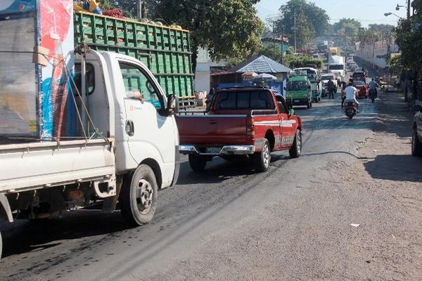 Congestionamiento en Cuyotenango, Suchitepéquez. (Foto Prensa Libre: Danilo López)