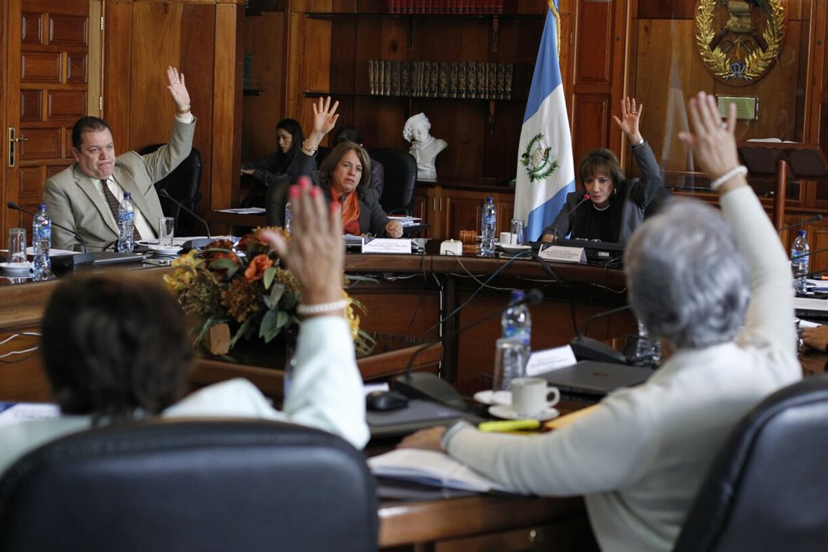 Mañana continúa la elección del presidente del Organismo Judicial, hoy los magistrados no llegaron a acuerdos. (Foto Prensa Libre: Paulo Raquec)