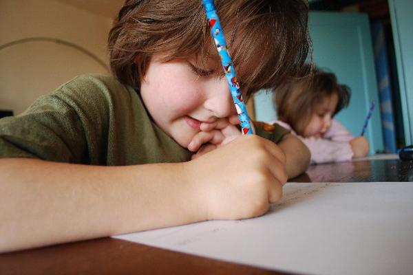 Niños podrán escribir una fábula y participar en  certamen literario.