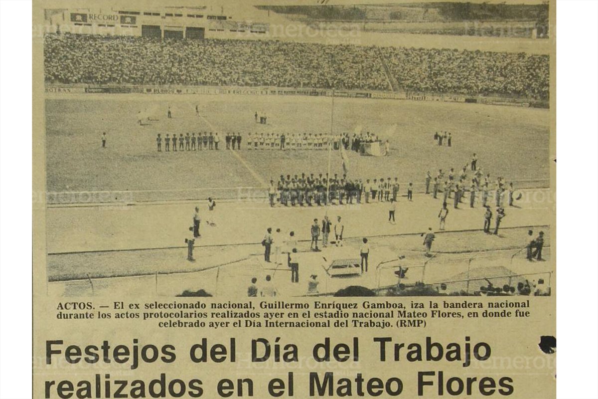 01/05/1984 Con actos en el estadio Mateo Flores los trabajadores conmemoraron el Día del Trabajo. (Foto: Hemeroteca PL)