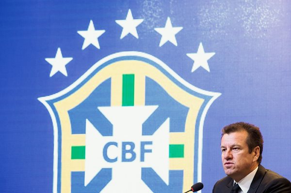 Dunga dio a conocer este marte la lista de los 23 jugadores convocados con la Selección de Brasil para la Copa América. (Foto Prensa Libre: AP).