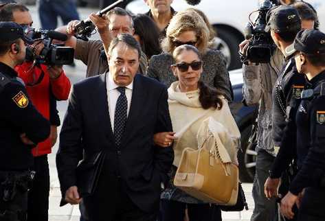 Cantante Isabel Pantoja  es condenada a dos años de prisión. FOTO Prensa Libre: AFP / JOSE ORTEGA