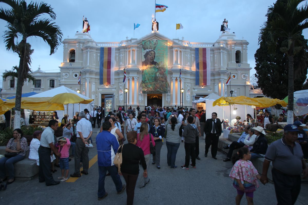 La basílica Nuestra Señora del Rosario, templo de Santo Domingo, de la capital guatemalteca, será escenario de la celebración de los 800 años de la Orden de Predicadores de Santo Domingo de Guzmán. (Foto Prensa Libre: Óscar Rivas)