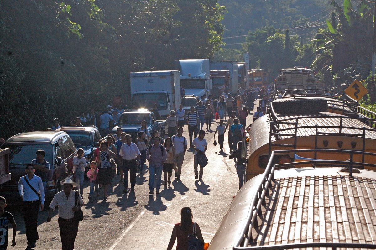 El transporte y el comercio resentirá el miércoles el impacto en el tránsito que ocasionarán los bloqueos de campesinos. (Foto Prensa Libre: Hemeroteca PL)
