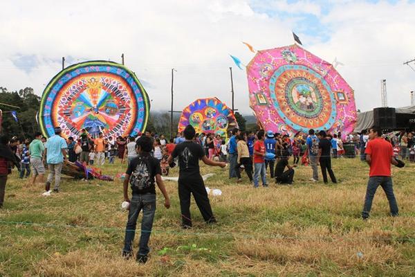 La actividad  se lleva a cabo en terrenos de la finca Villa Linda, en  Palín, Escuintla. (Carlos Paredes).