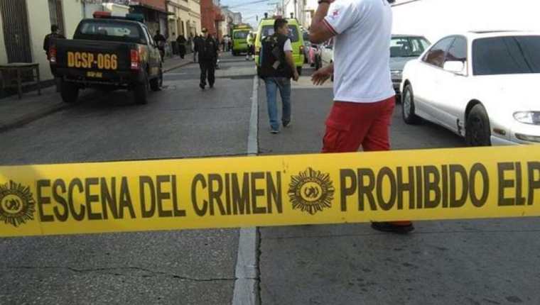 La escena del crimen de un homicidio en ciudad de Guatemala. (Foto Prensa Libre: Archivo)