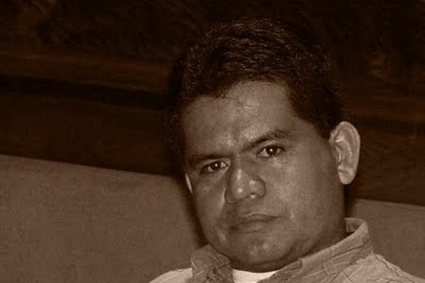 José Raúl López Lemus gana Premio Monteforte Toledo