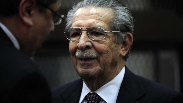 Ríos Montt deberá hacer frente a este proceso a través de la representación de los abogados. (Foto Prensa Libre: Hemeroteca PL)