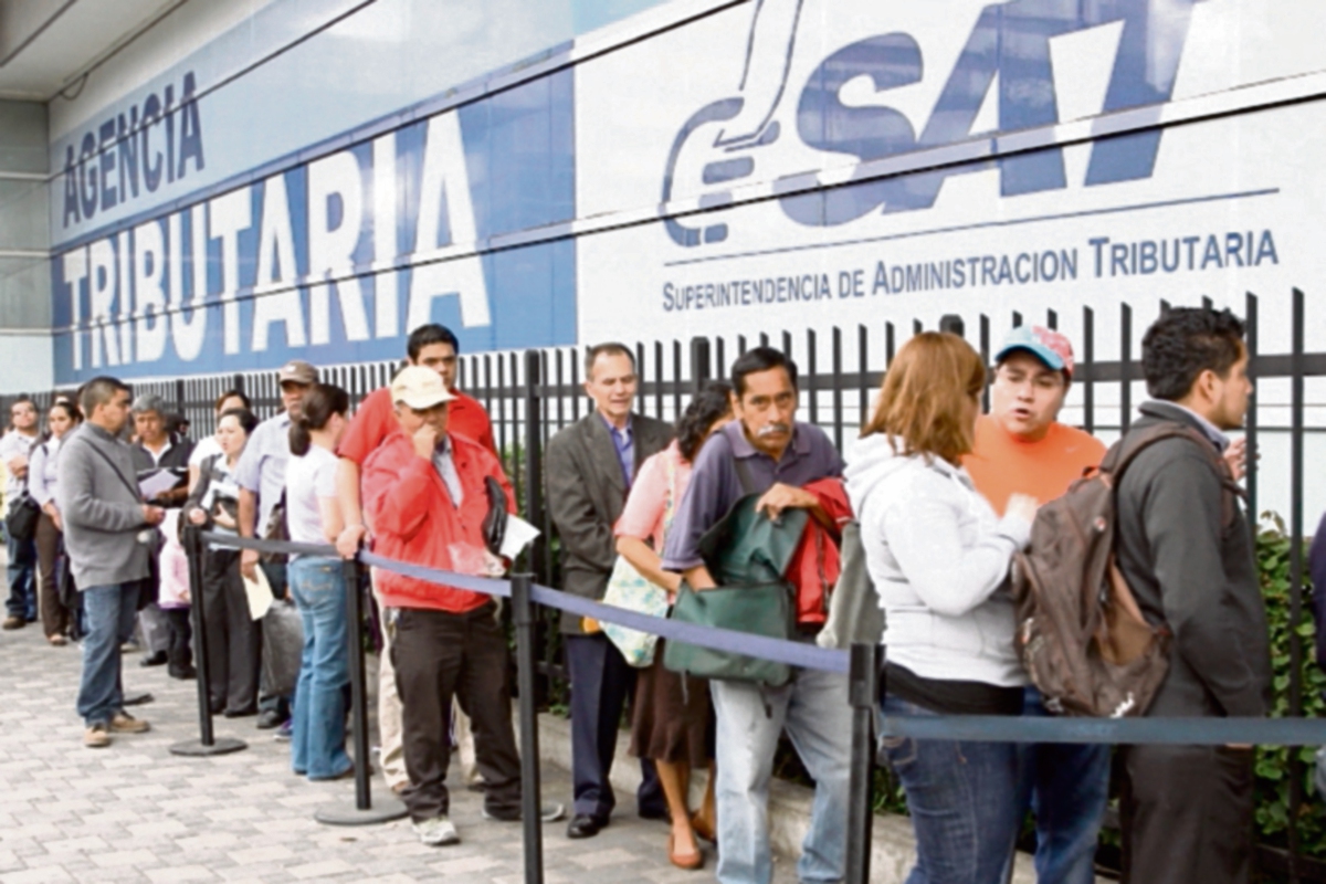 La SAT busca contar con recursos legales para disuadir a los evasores de impuestos. (FOTO PRENSA LIBRE: ERICK AVILA)