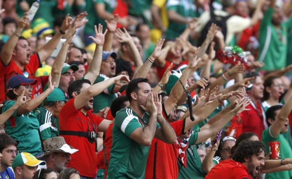La Federación de Futbol de México hizo un llamado a sus aficionados para que se comporten bien en el estadio. (Foto Prensa Libre: Hemeroteca PL)